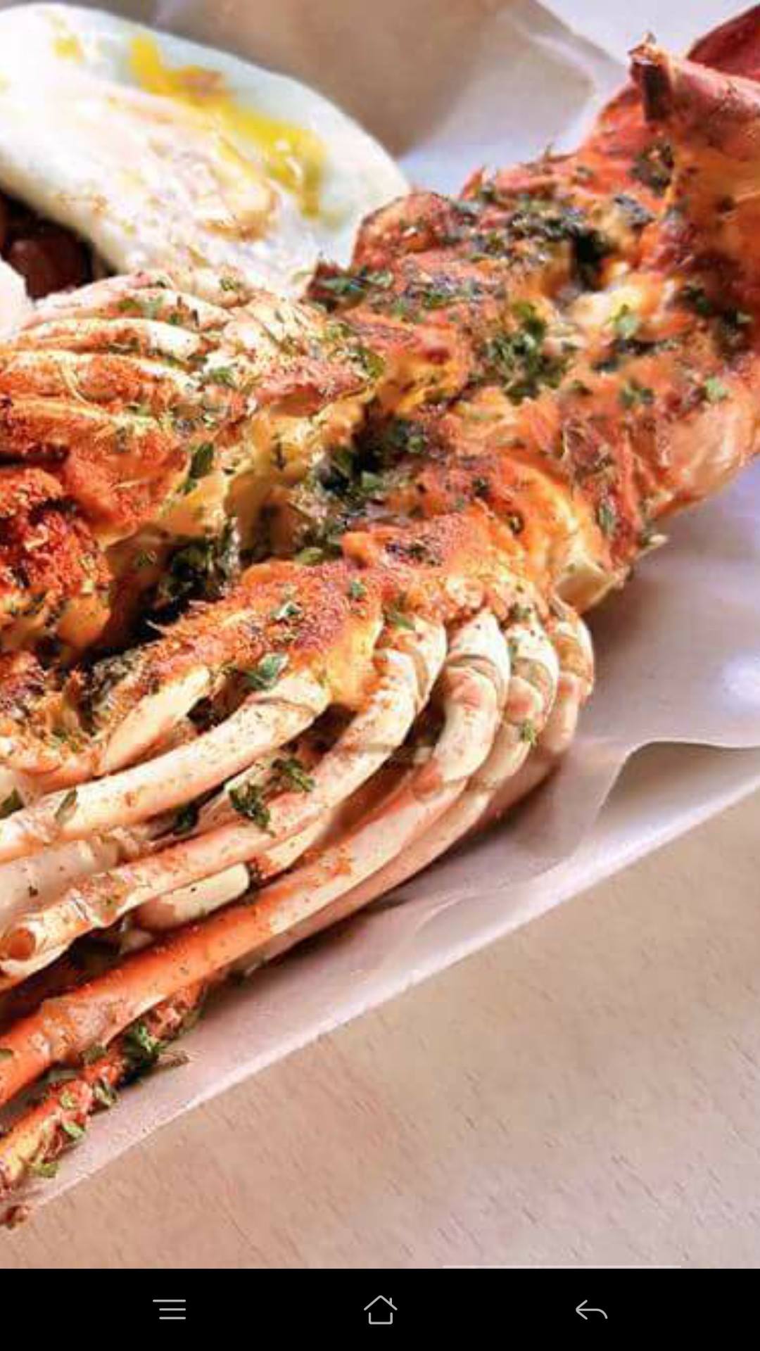 Facebook/Lawa Bintang An entire lobster!